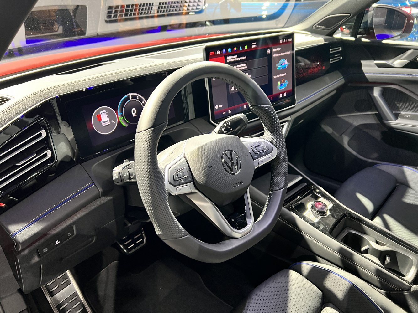 Digital cockpit and large touchscreen infotainment system in modern SUV interior