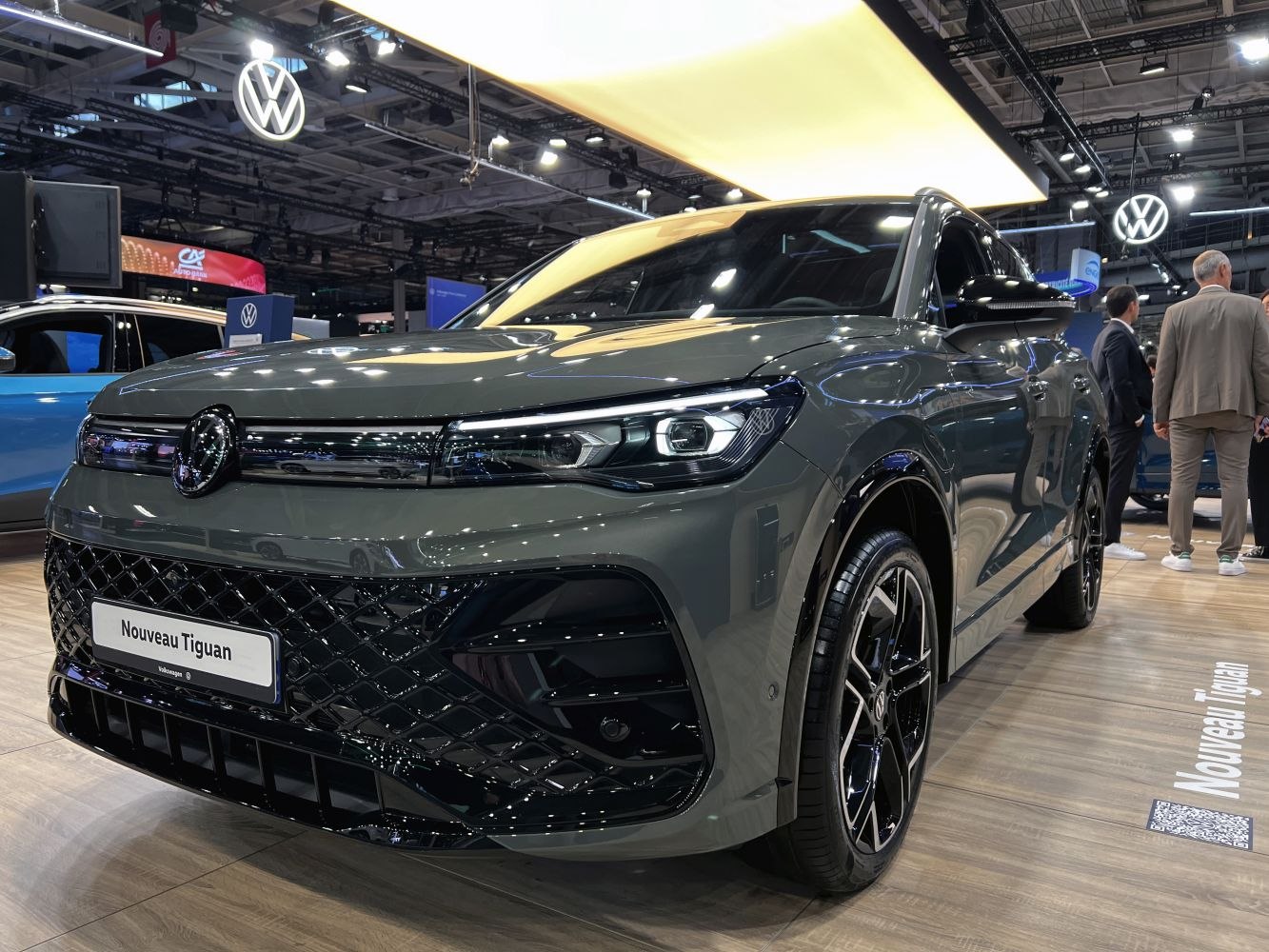 Sharp front grille and LED headlight design with alloy wheels