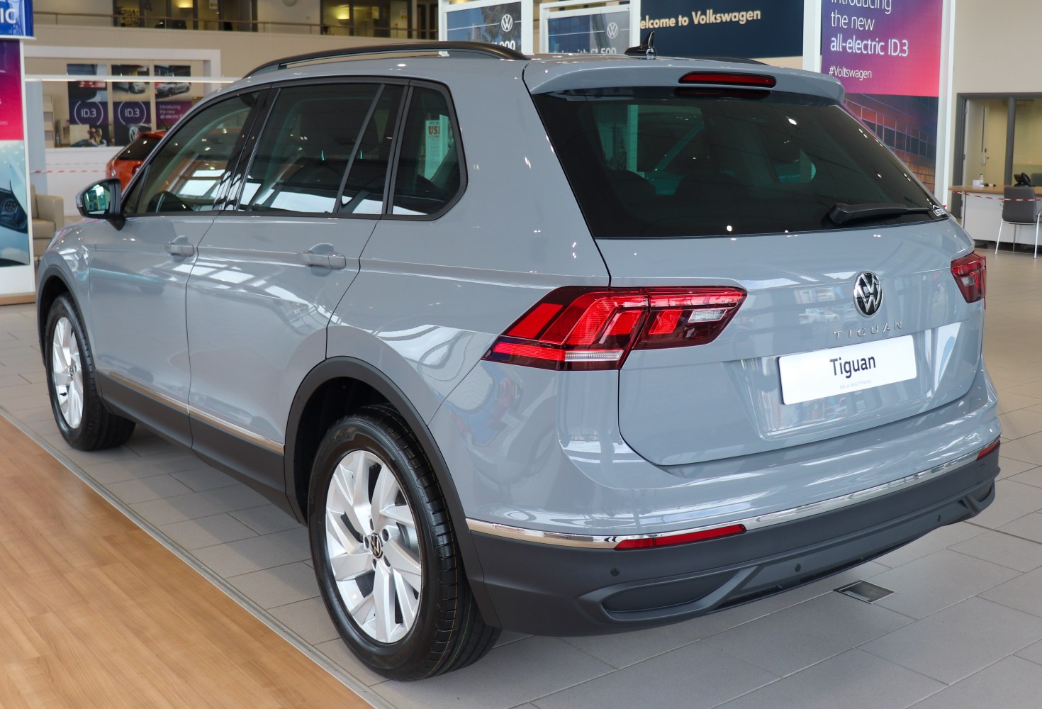 Rear and side profile of a modern SUV with sharp rear light design