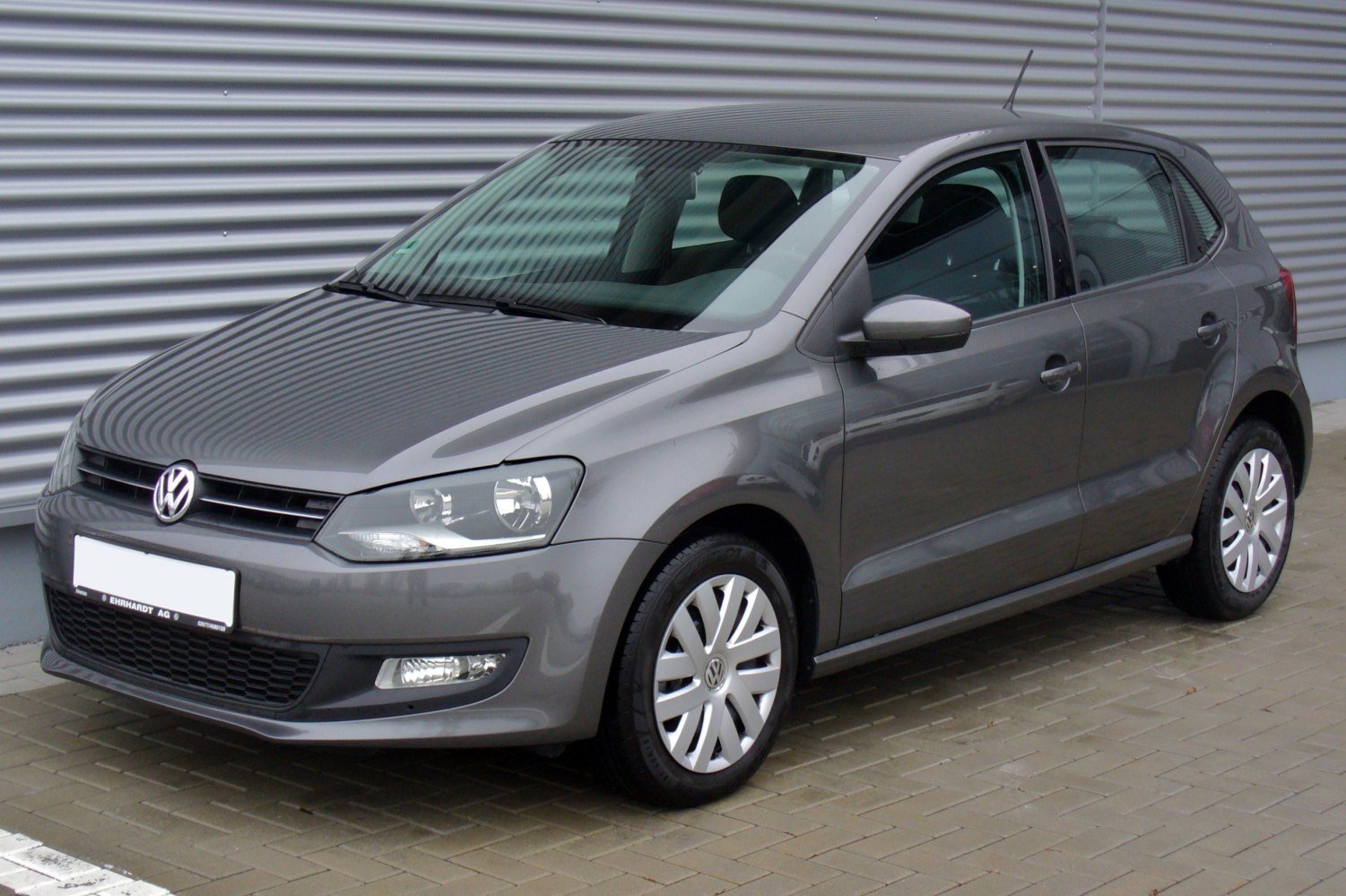 Compact 5-door hatchback with sleek front-side design