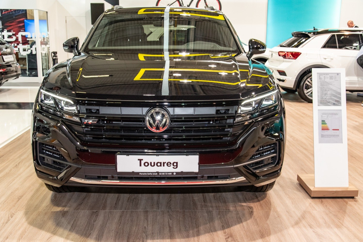 Aggressive front grille with integrated LED headlights