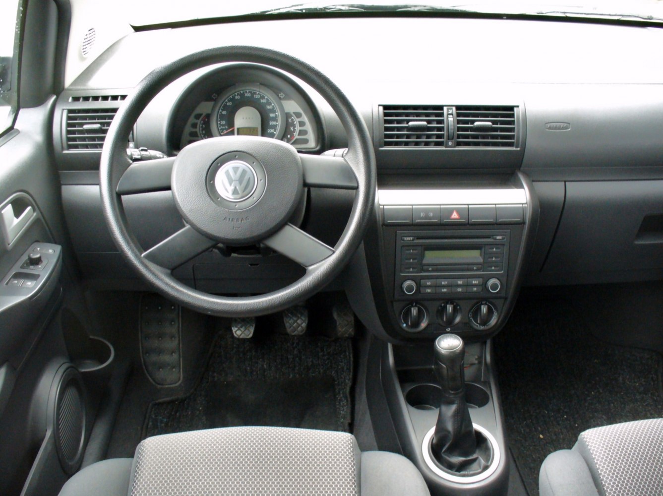 Manual transmission and dashboard interior features