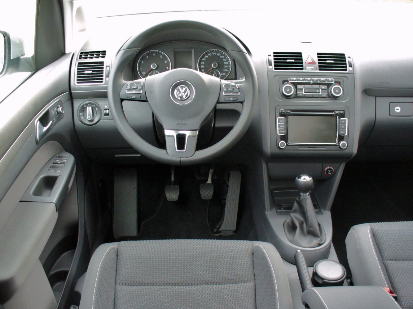 Dashboard and multifunction steering wheel interior view