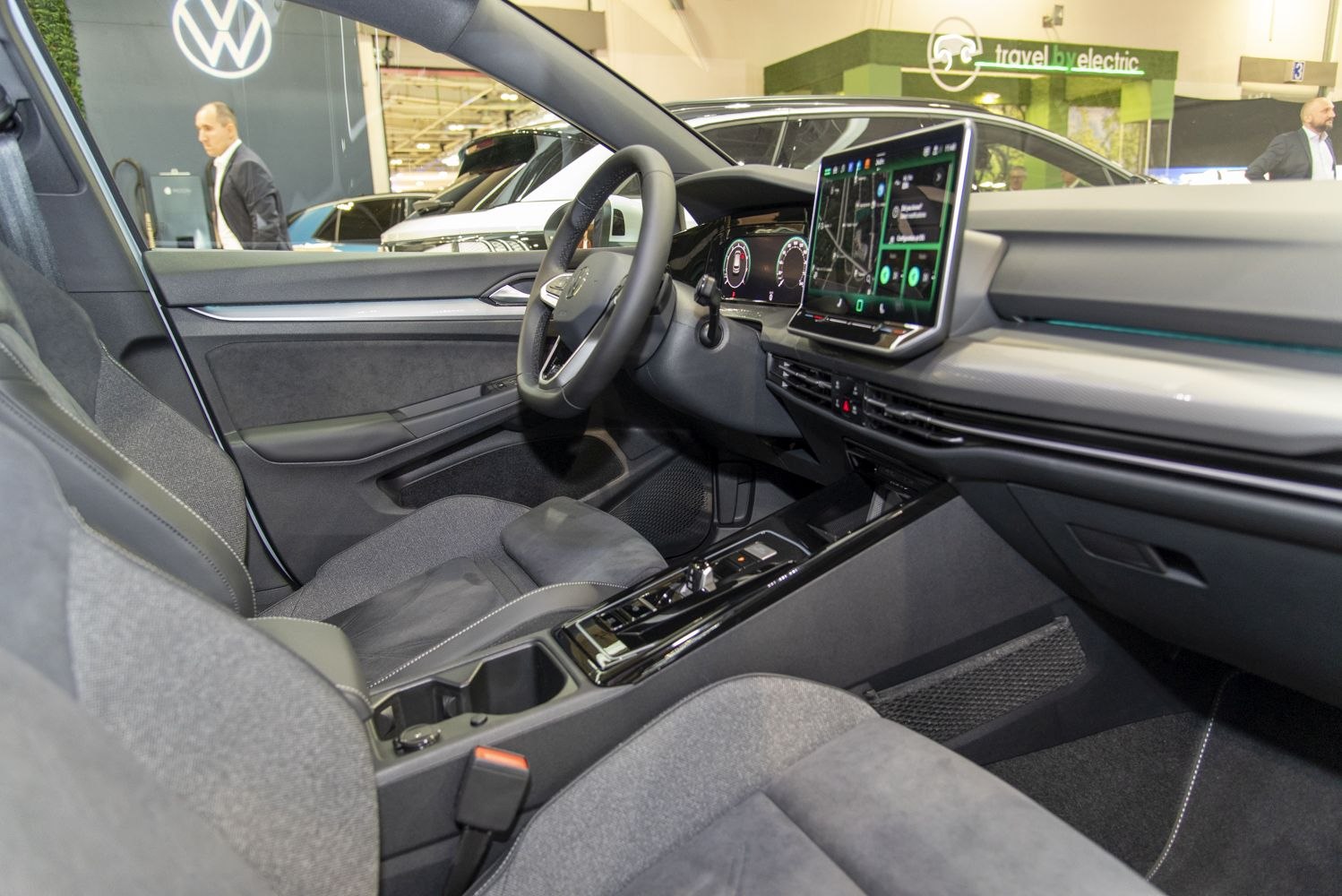 Digital dashboard and touchscreen infotainment interior