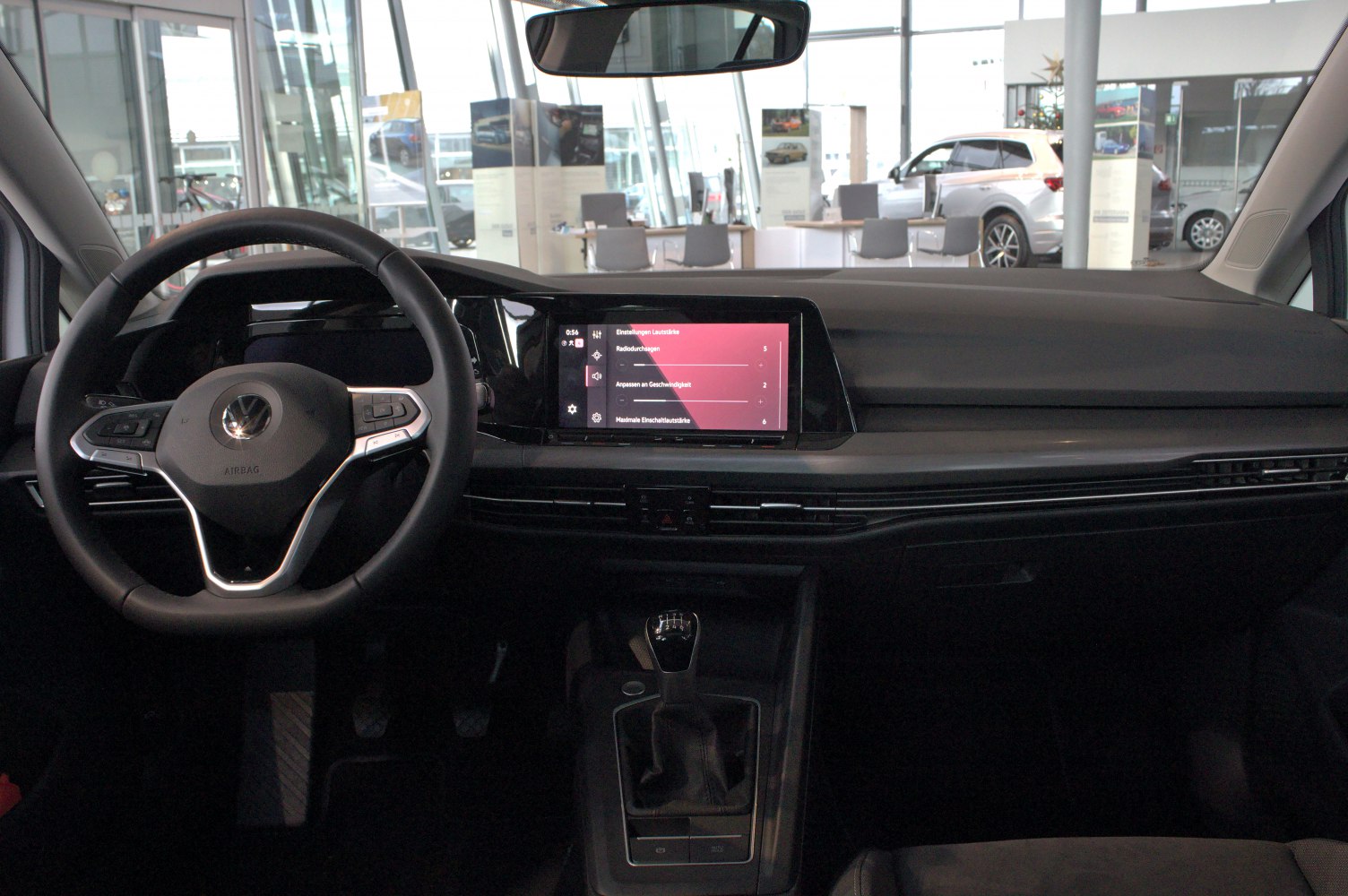 Digital dashboard, touchscreen center display, manual gear shift