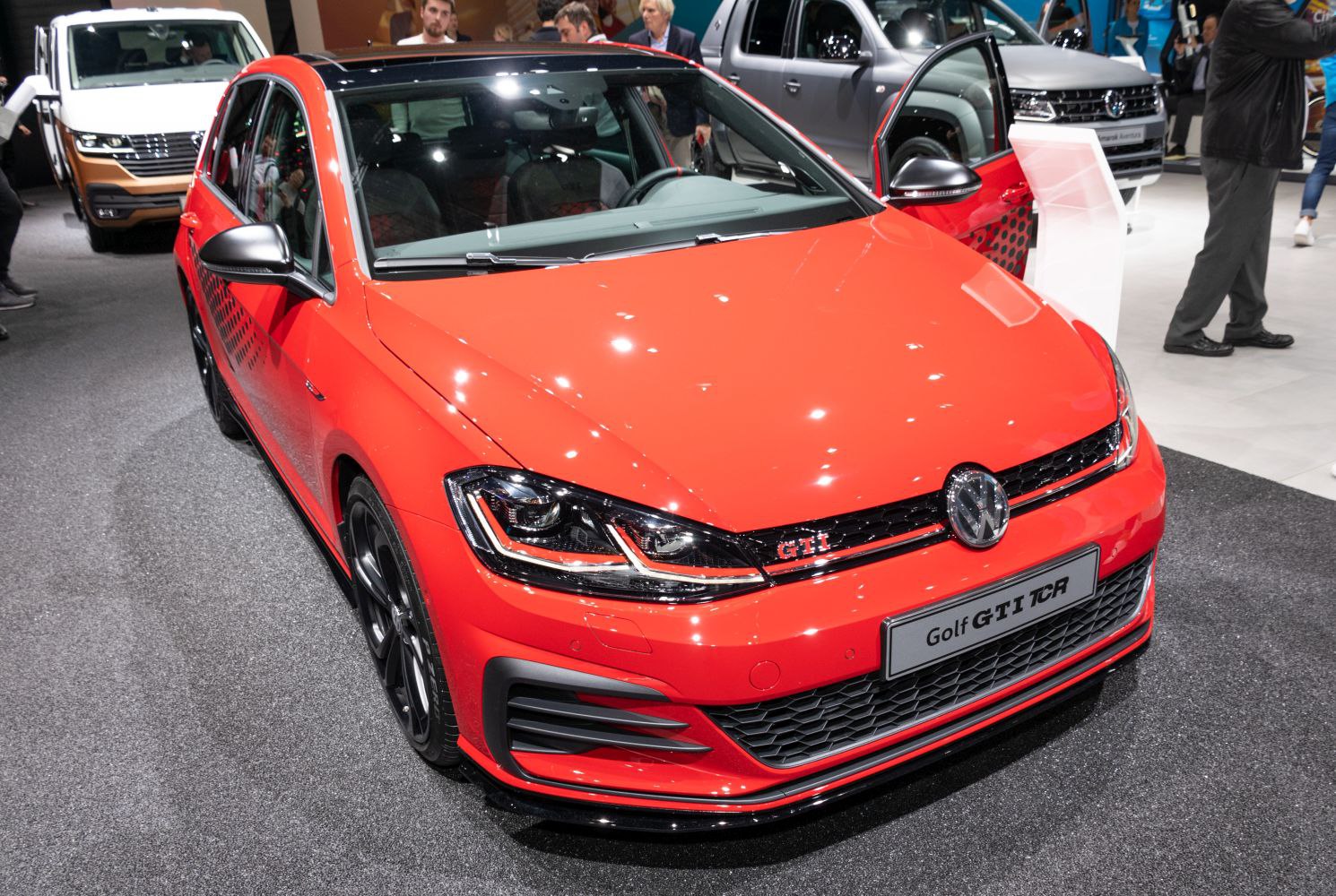 Sporty 5-door hatchback with LED headlights and aggressive front design