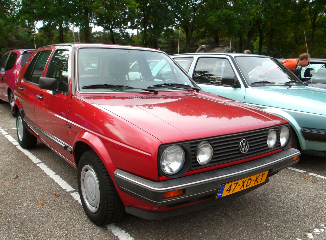 1980s compact 5-door hatchback with rectangular headlights