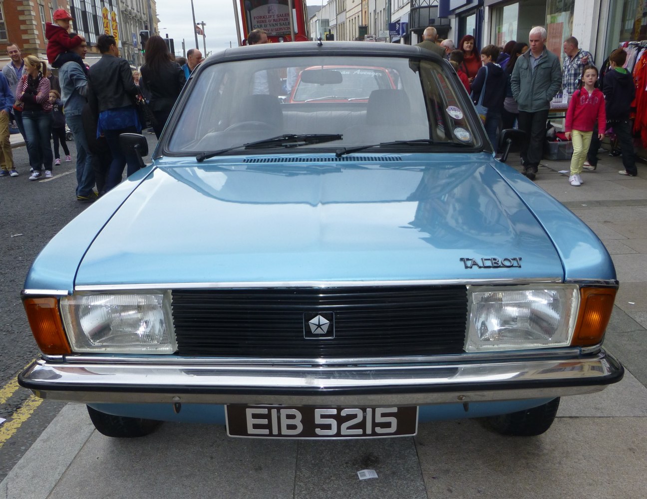 Classic 1979 car front grille and headlights with chrome bumper