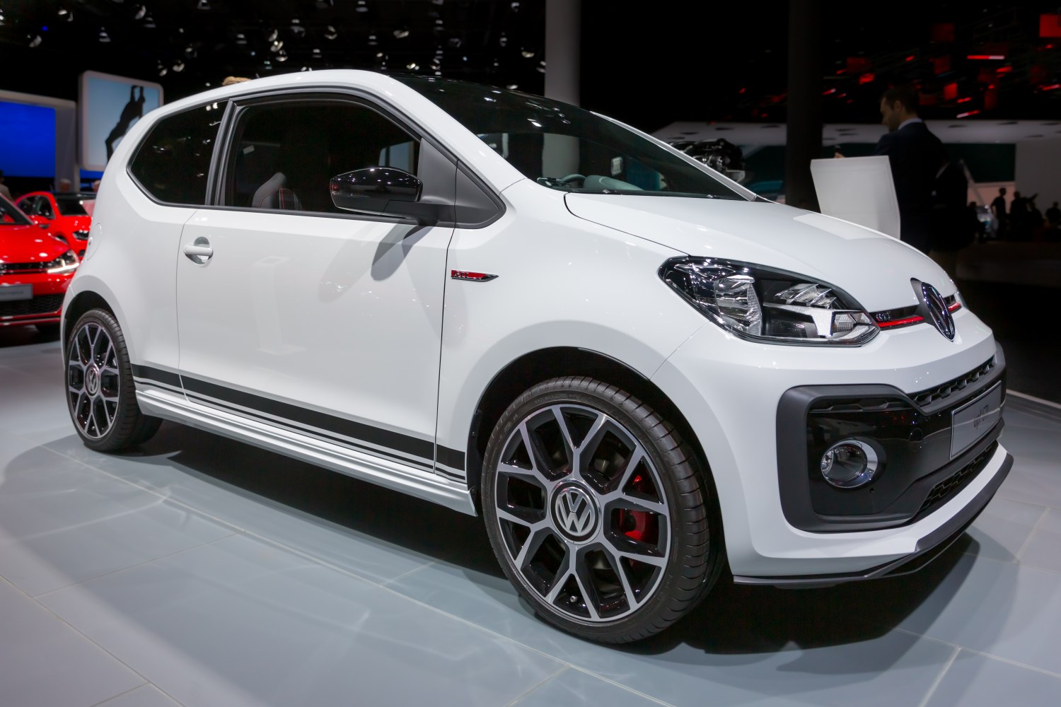 Sporty front design and alloy wheels of a compact hatchback