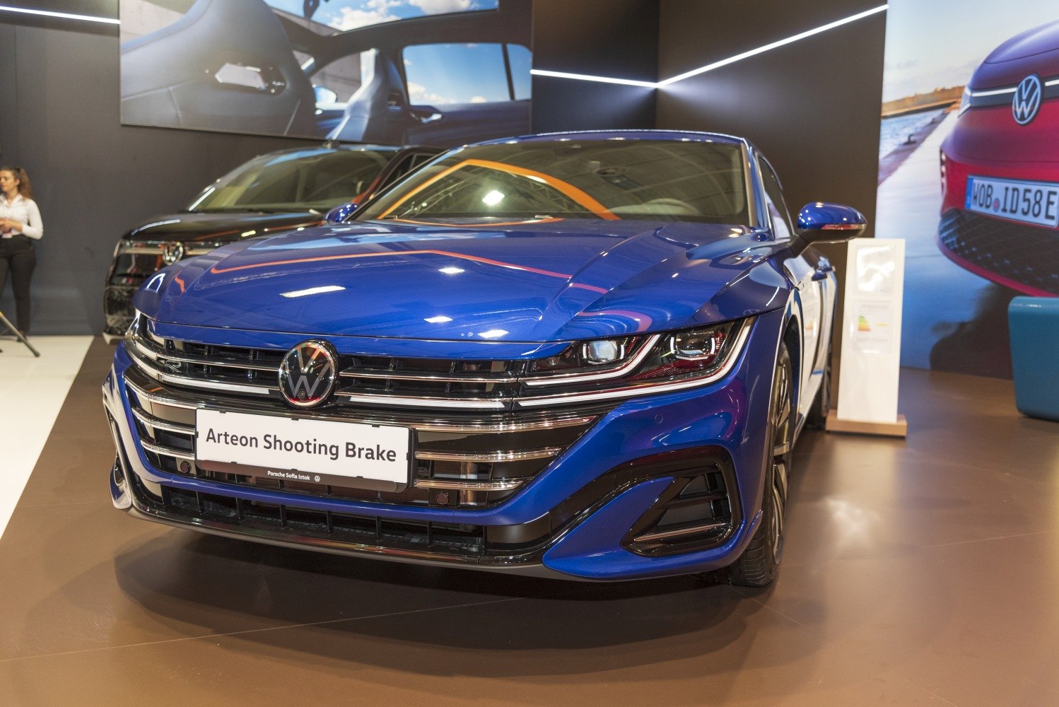 Front view with LED headlights and distinctive grille