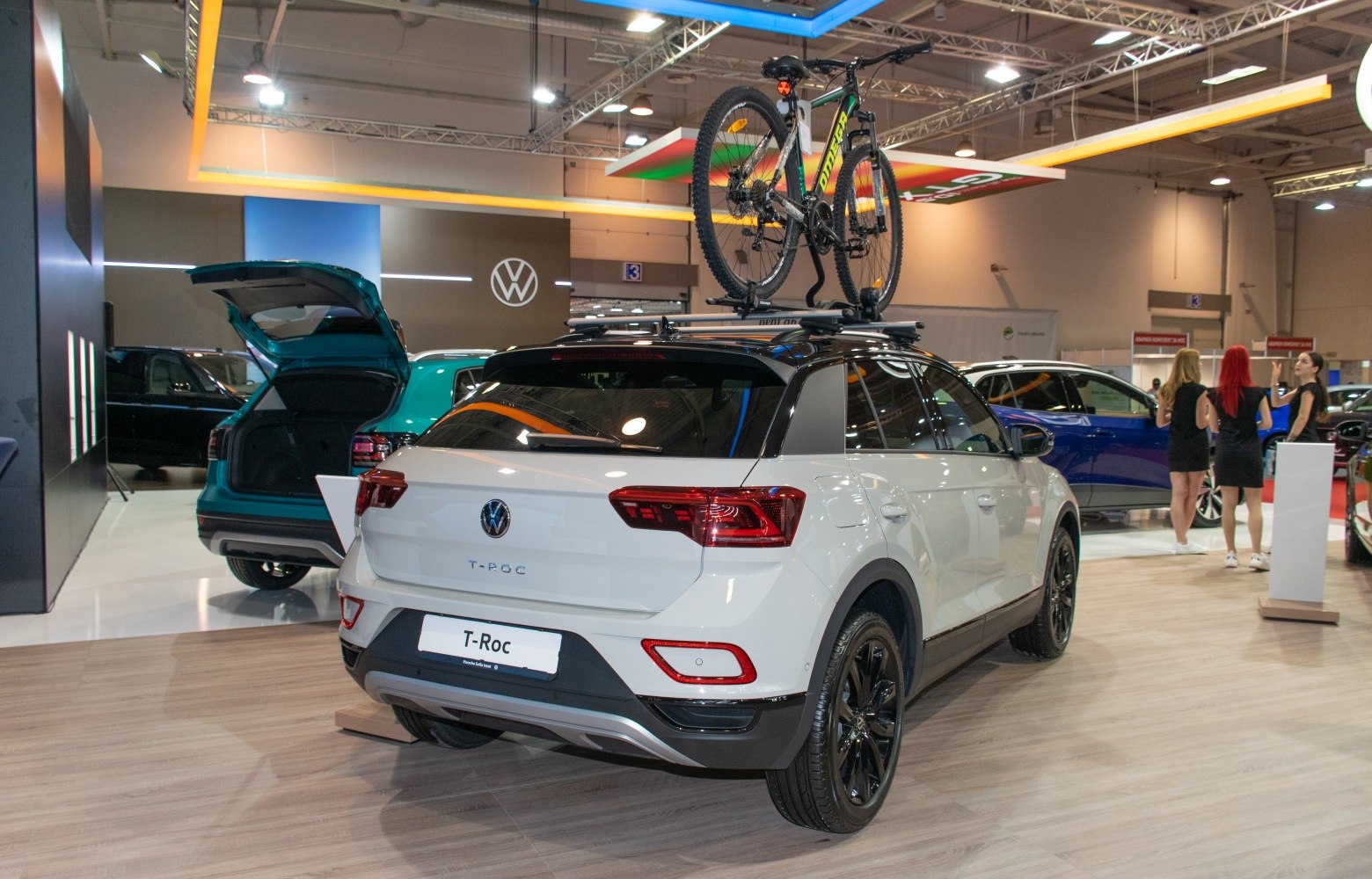 Rear view of SUV with roof-mounted bike carrier