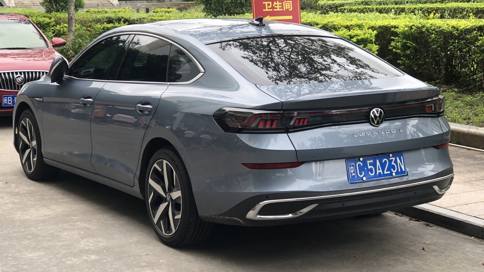 Rear design with distinctive tail lights and alloy wheels
