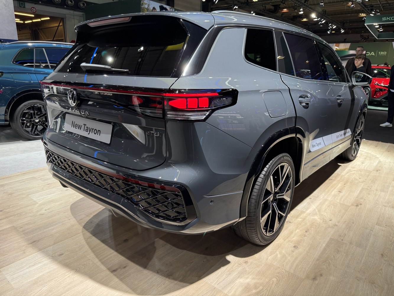 Rear view with LED tail lights and sporty rear diffuser