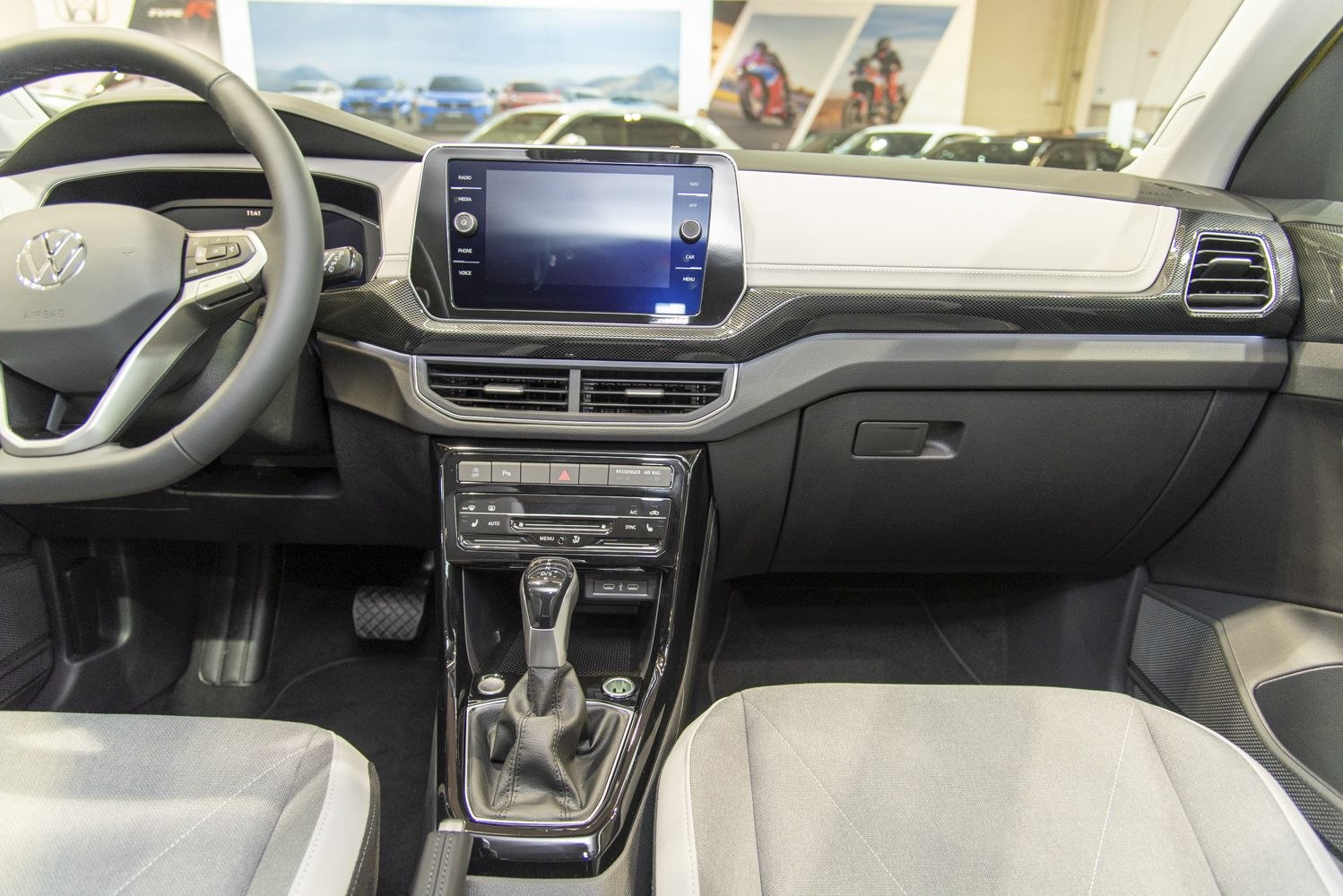 Dashboard and touchscreen infotainment with center console gear shifter