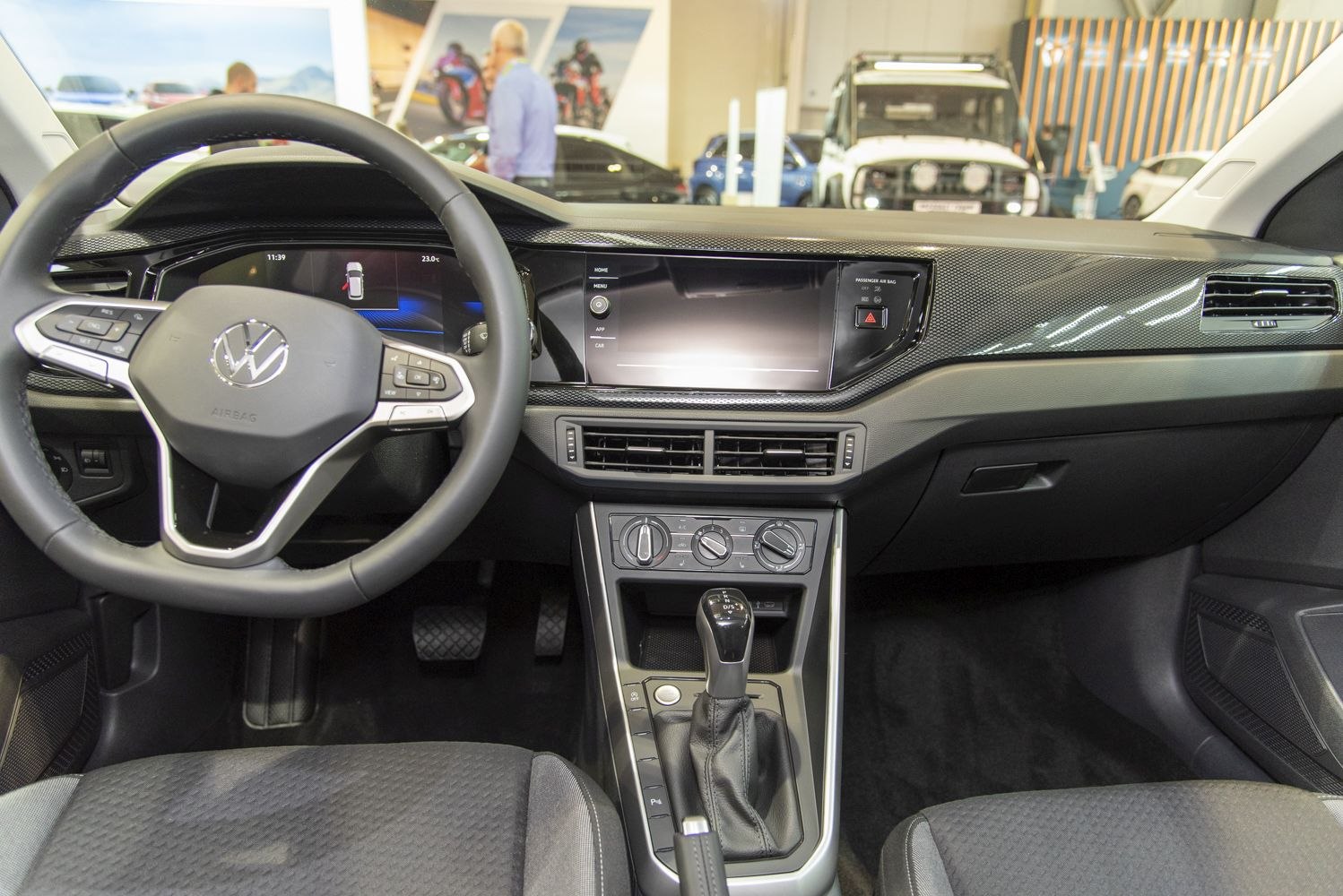 Digital instrument cluster and touchscreen infotainment interior