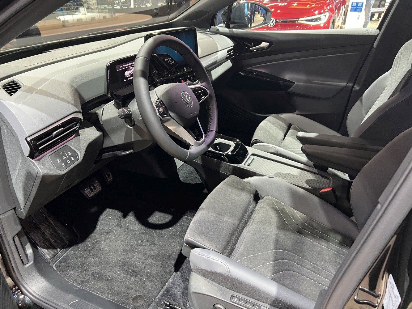 Steering wheel, digital instrument cluster, driver seat interior