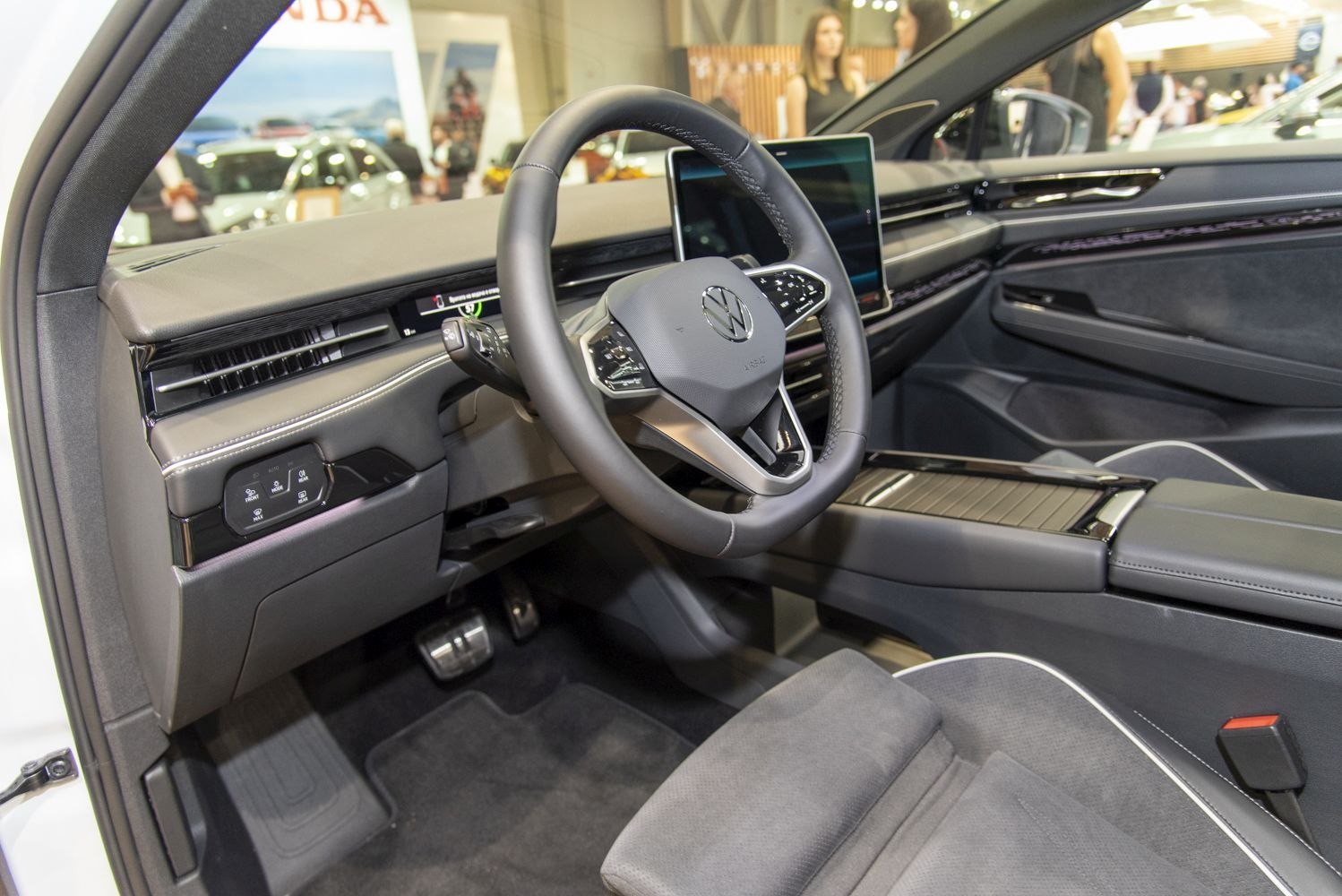 Modern steering wheel and digital display interior design