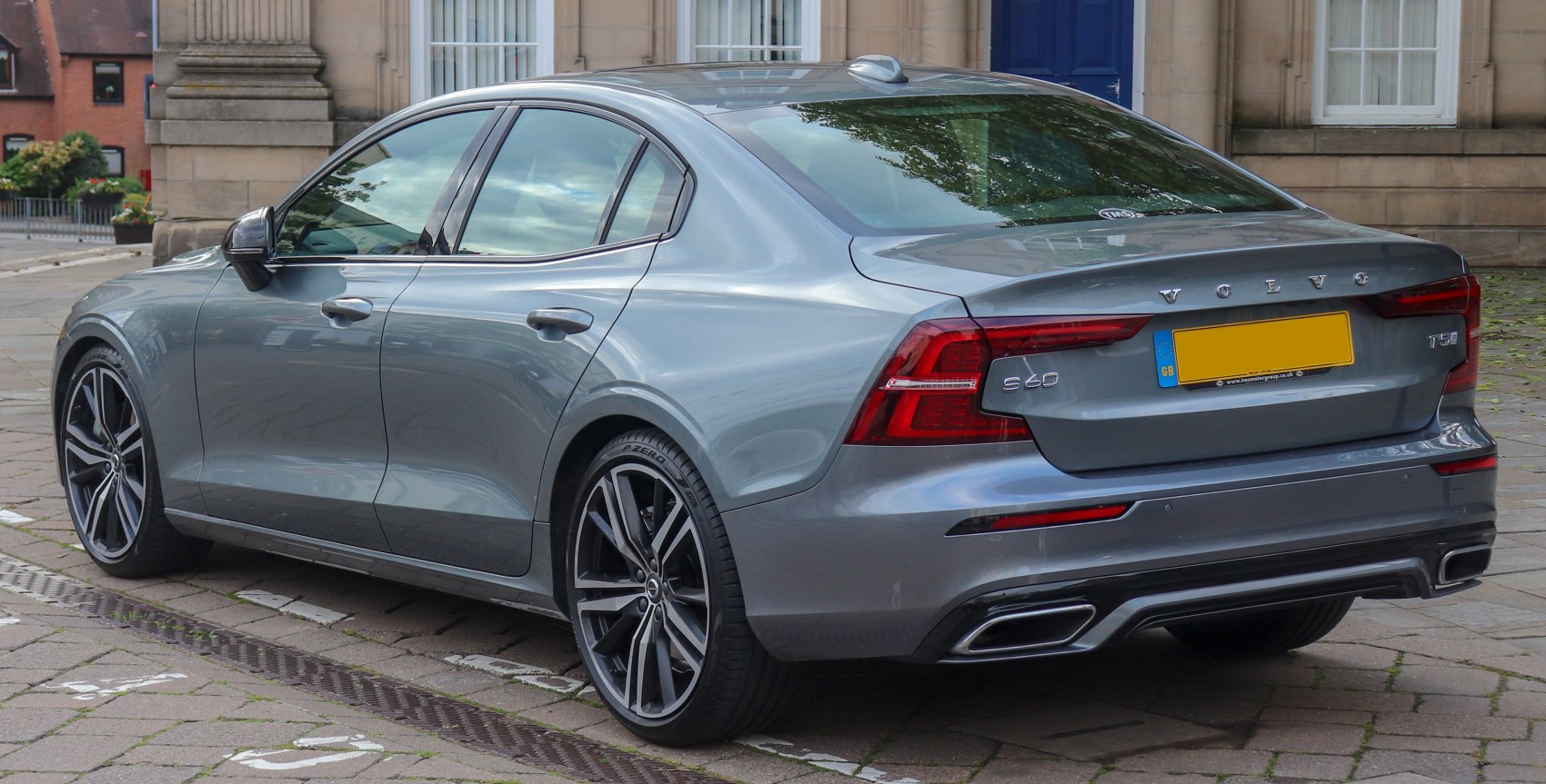 Rear three-quarter view with LED tail lights and dual exhaust outlets