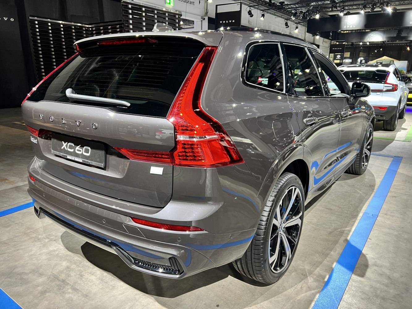 Rear view of SUV with distinctive L-shaped tail lights and sporty alloy wheels