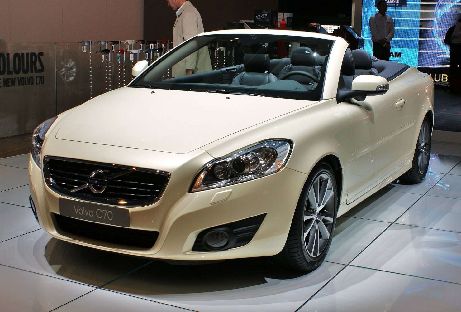 Convertible with sleek front fascia and alloy wheels