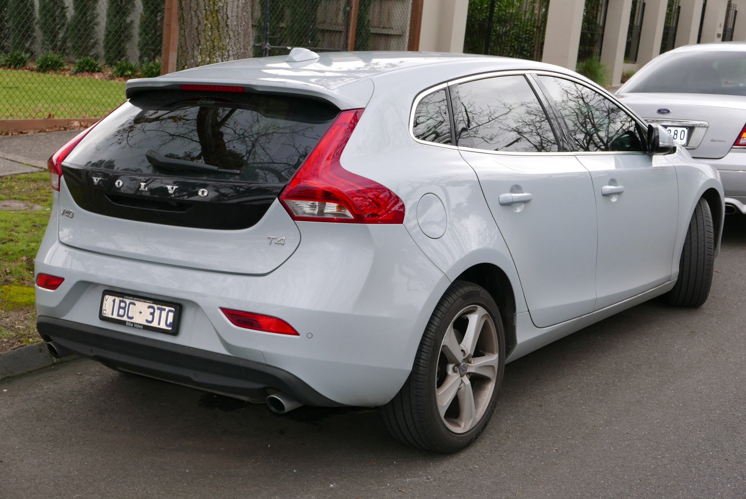Rear hatchback view with T4 badge and distinctive taillights