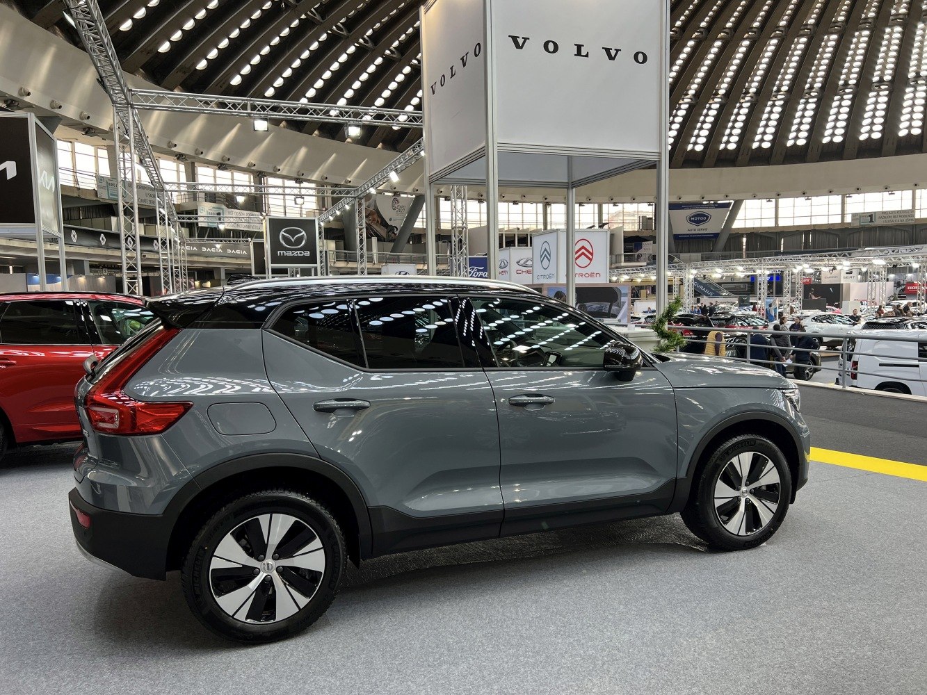 Side profile and alloy wheels of modern compact SUV