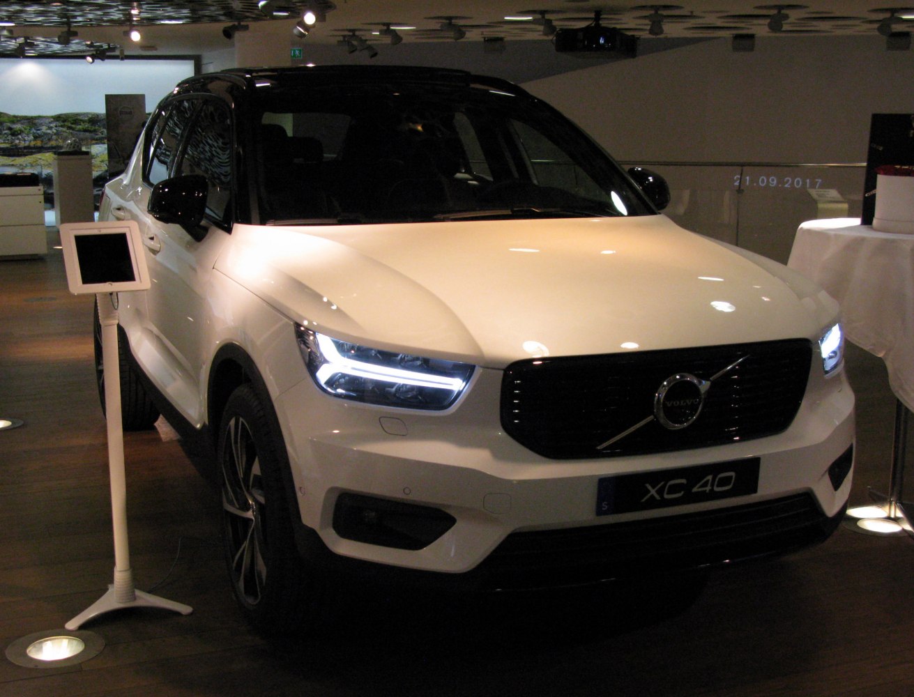 Front view with LED headlights and black grille