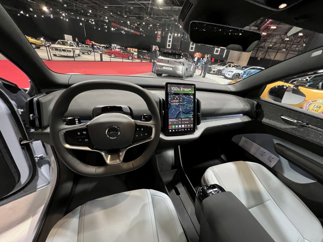 Digital dashboard and large touchscreen central display