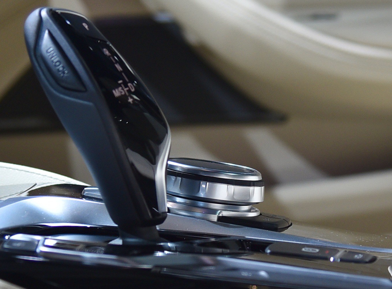 Gear selector and rotary control dial close-up