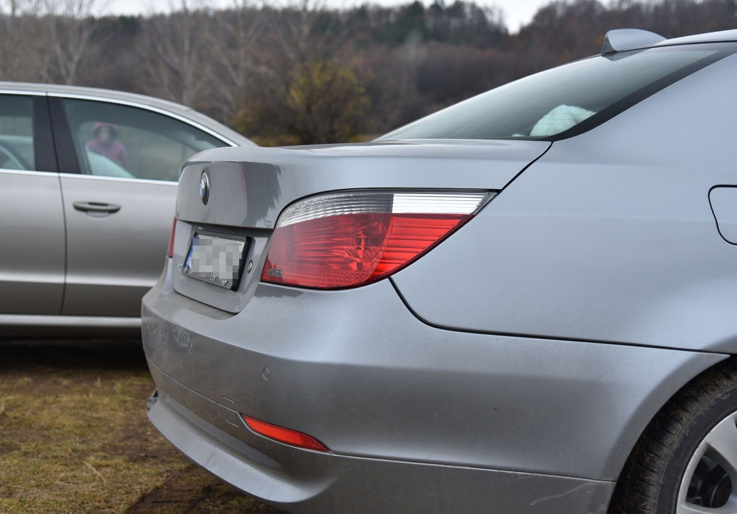Rear end with taillight and bumper details