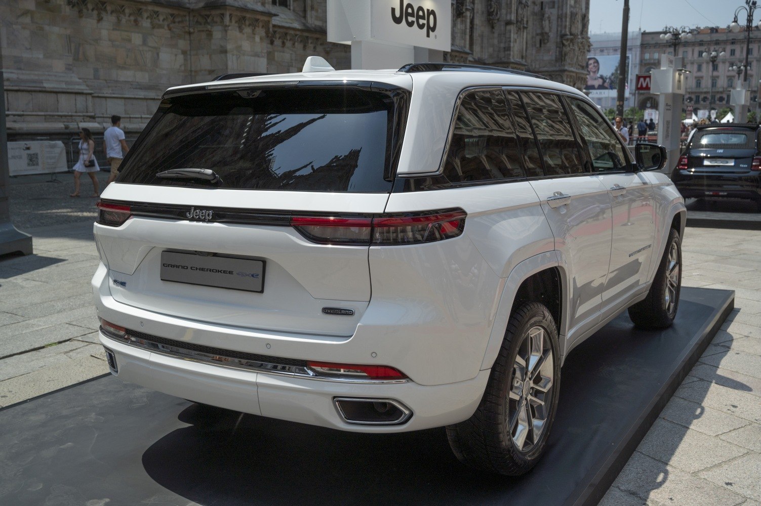 Rear view of SUV with LED tail lights and dual exhaust design