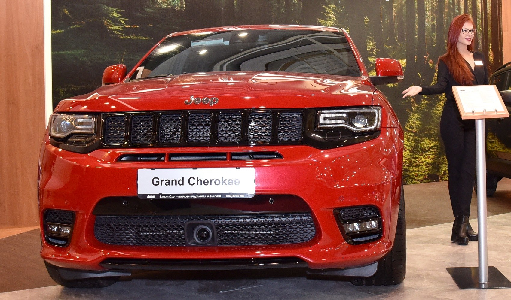 Front grille and LED headlights design of SUV front fascia