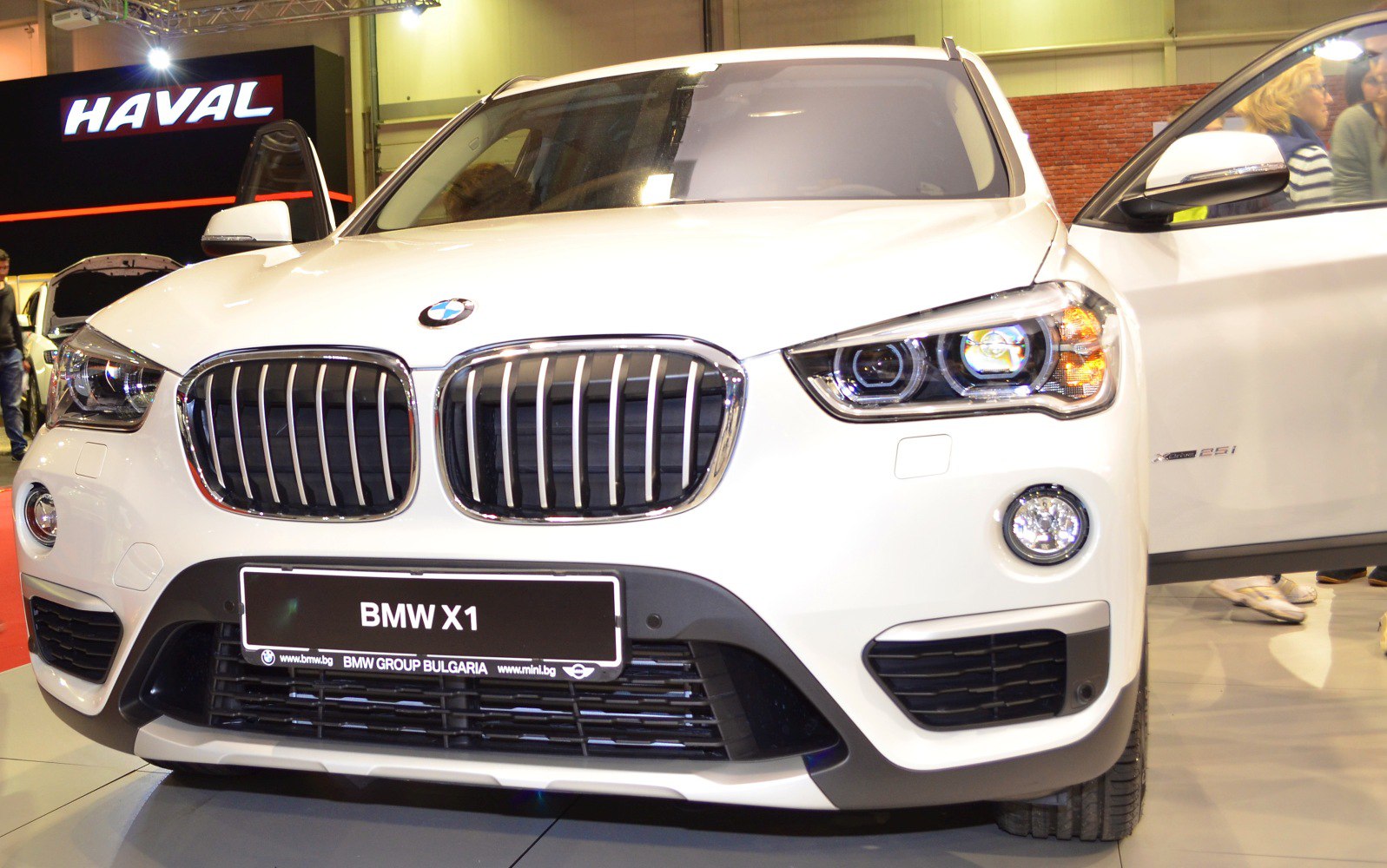 BMW X1 front kidney grille and headlights close-up