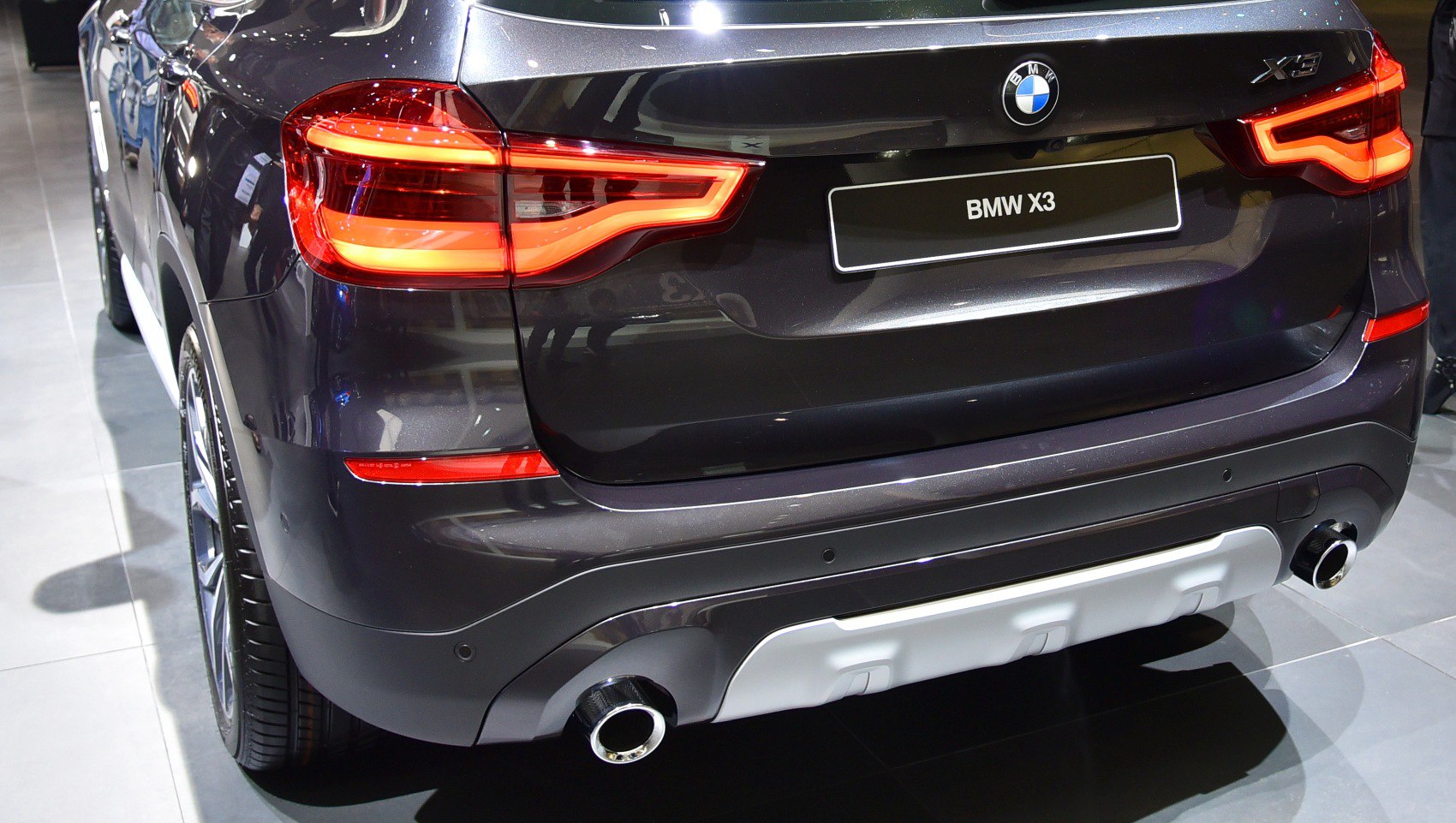 Rear design with LED tail lights and dual exhaust tailpipes