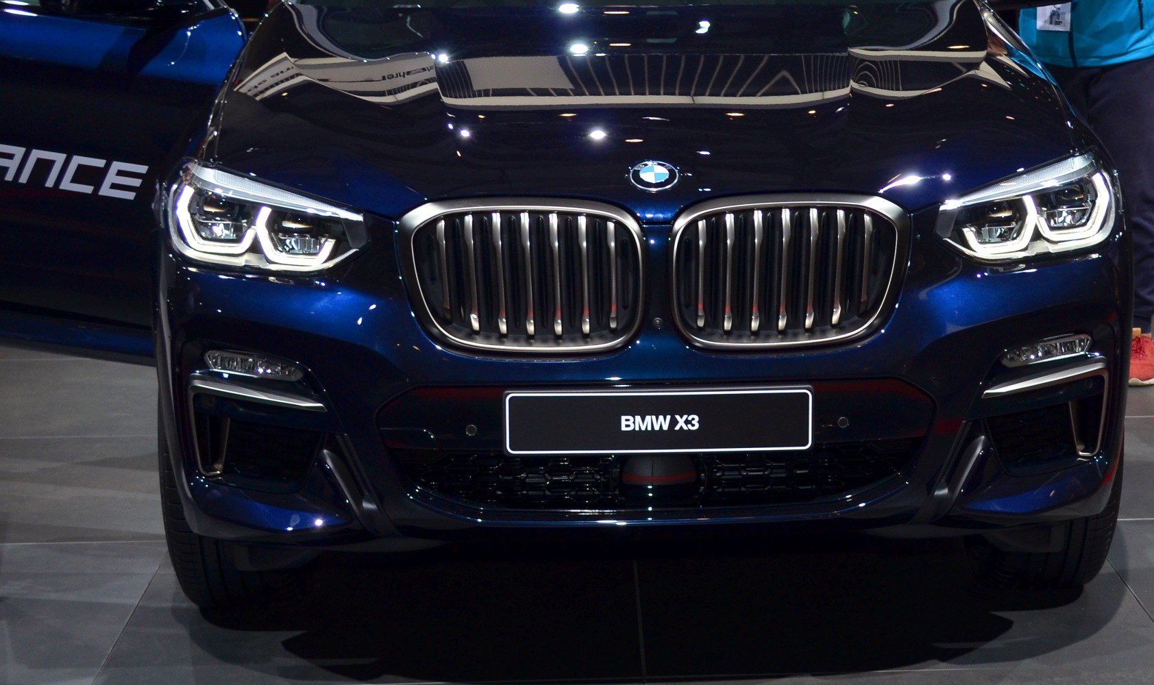 Close-up of kidney grille and LED headlights