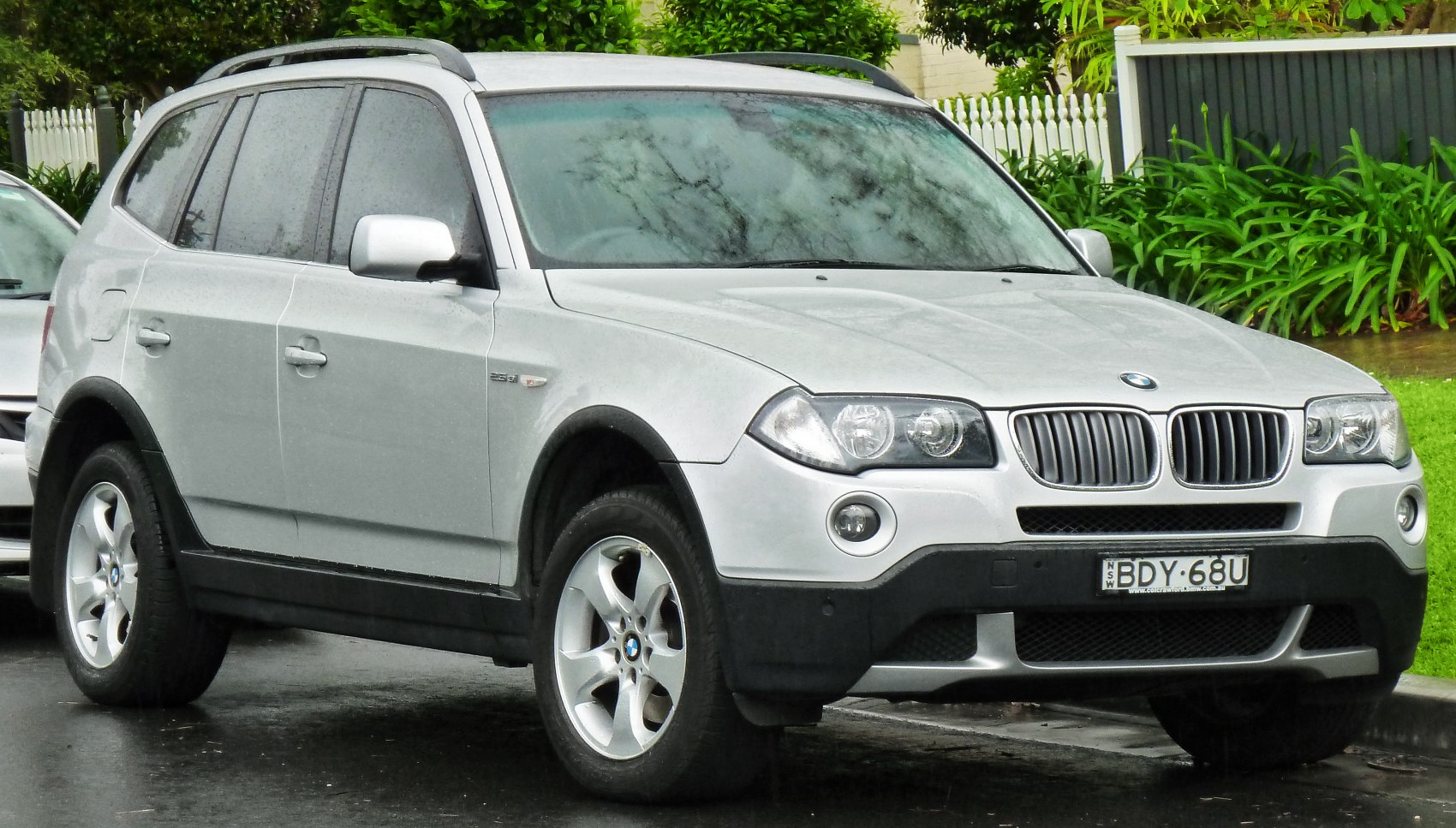 Silver SUV with facelift headlights and alloy wheels
