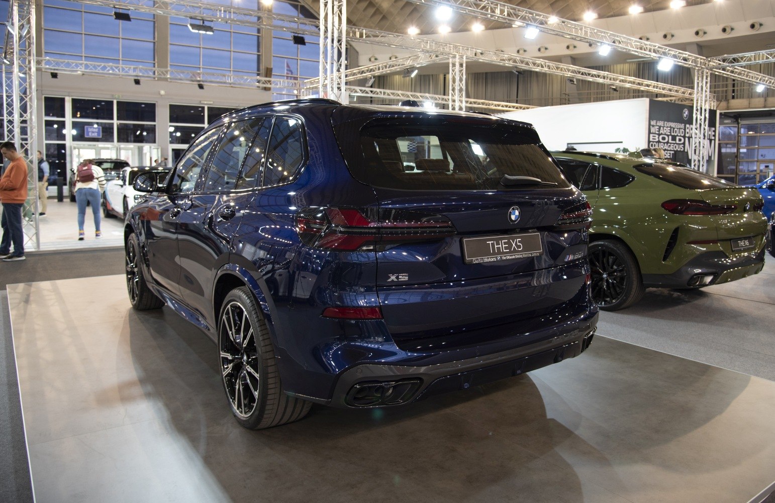 Rear view of SUV with sporty taillights and dual exhaust