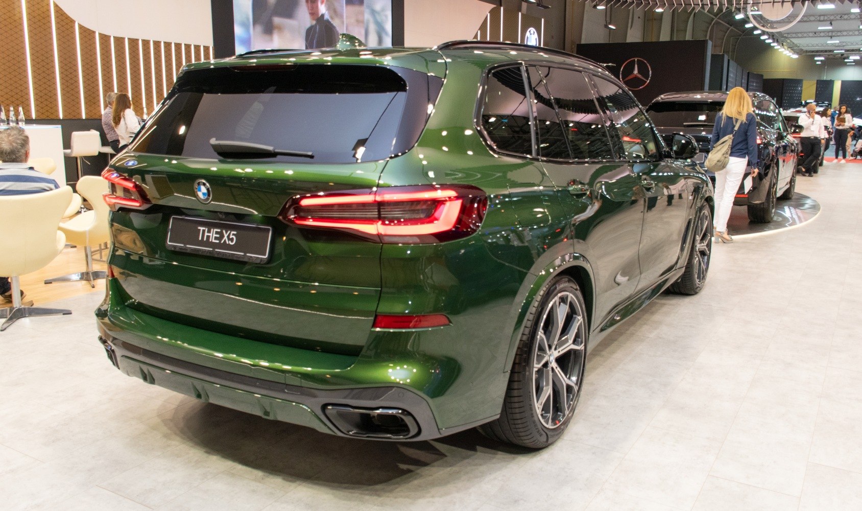 Sporty SUV rear with LED taillights and dual exhaust