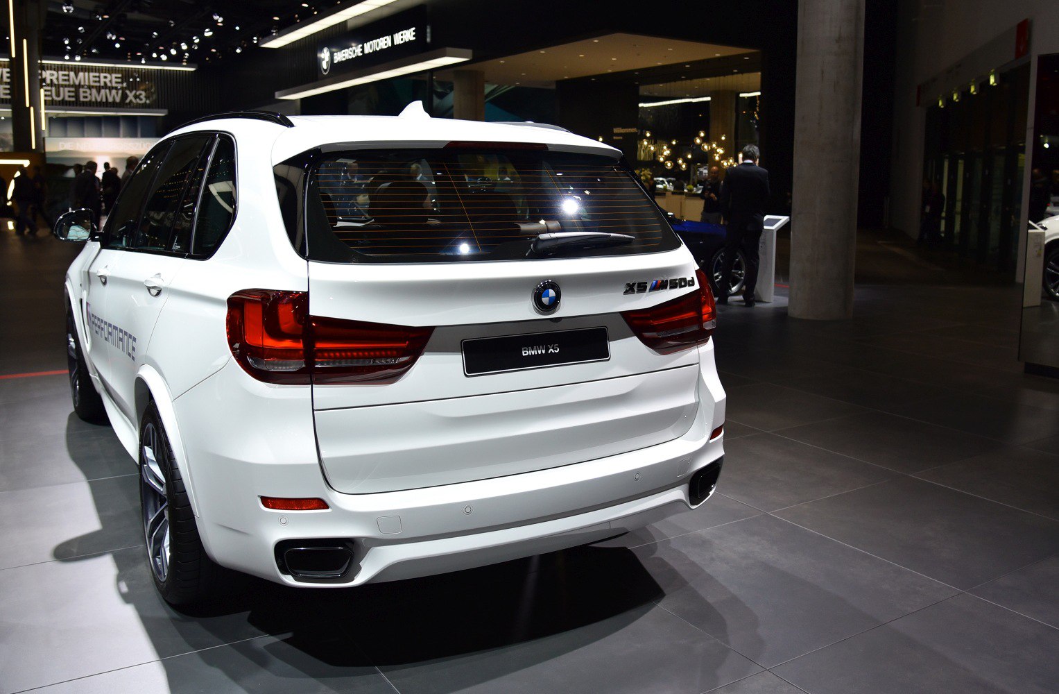 Sporty rear design with modern taillights and dual exhausts