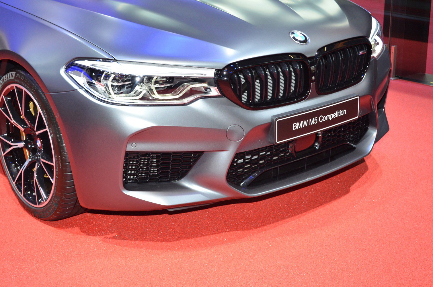 Aggressive BMW front grille and LED headlight design