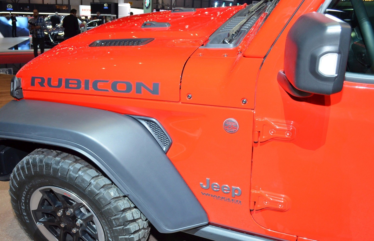 Close-up of Jeep Wrangler Unlimited Rubicon side panel and fender flare
