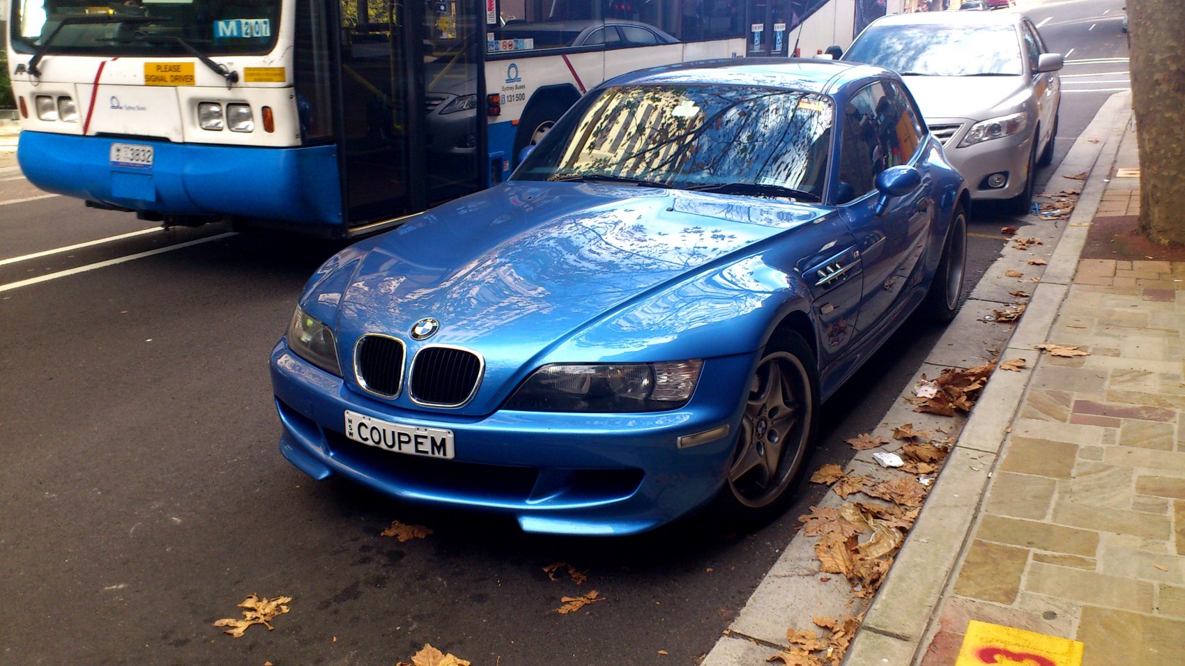 Blue BMW Z3 M Coupe front grille and sporty hood
