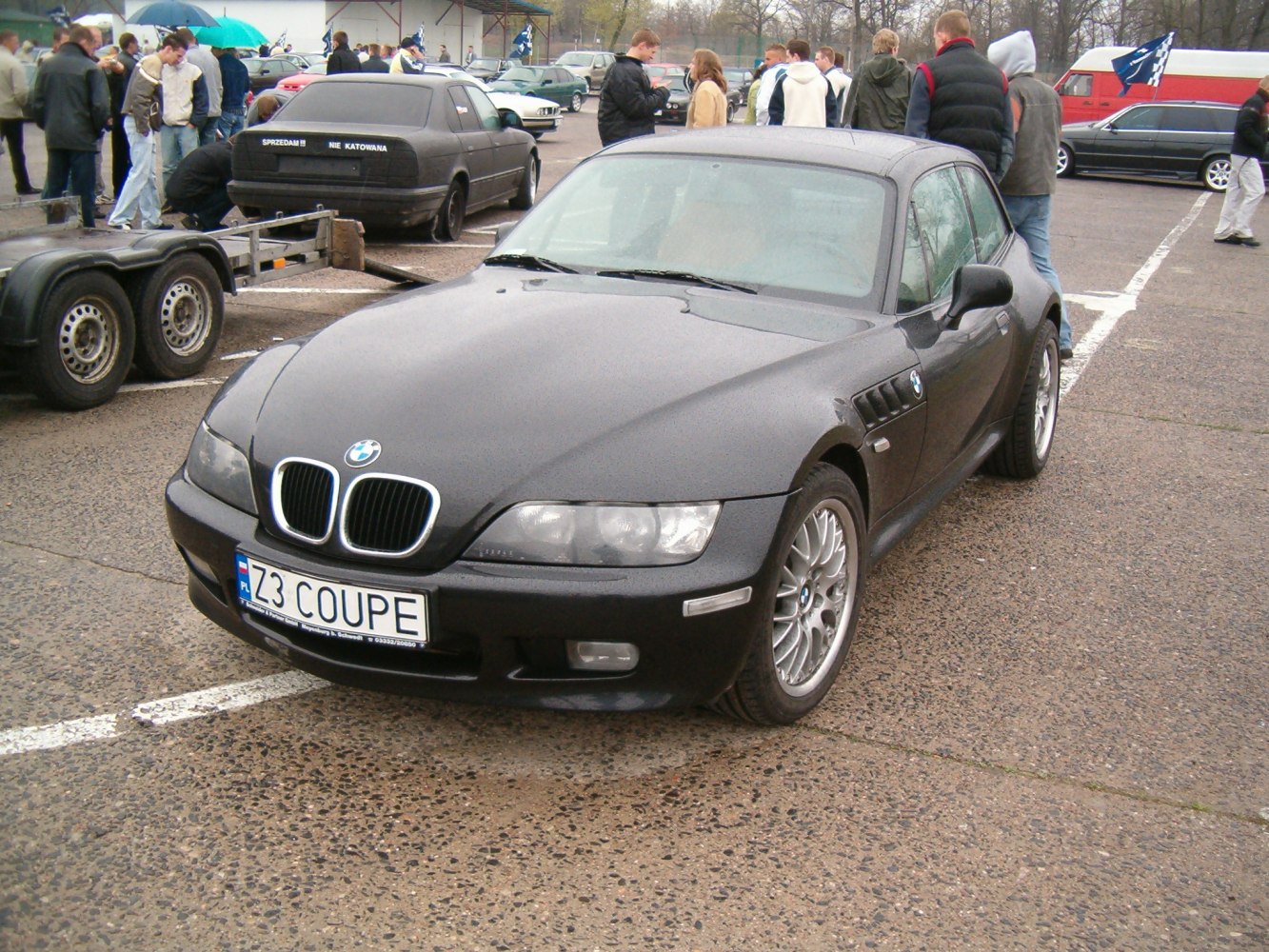 BMW Z3 Coupe front with kidney grille and alloy wheels