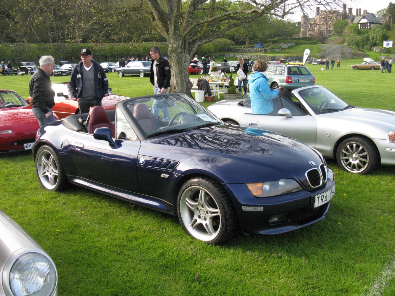 Convertible roadster with kidney grille and sporty alloy wheels