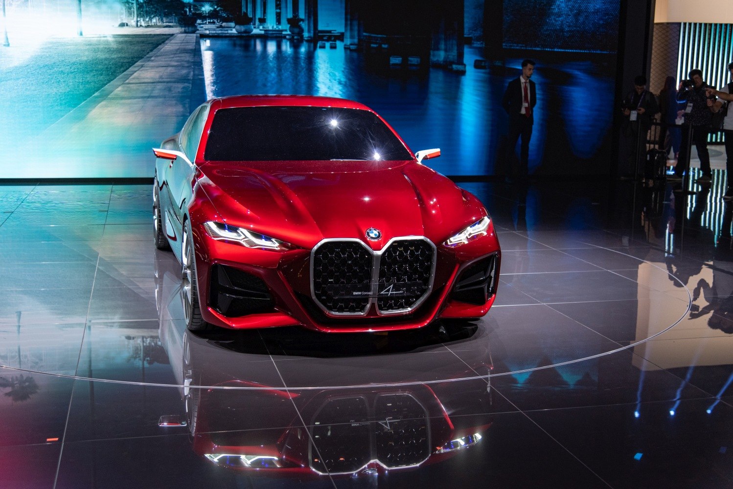 Front view with large kidney grille and LED headlights