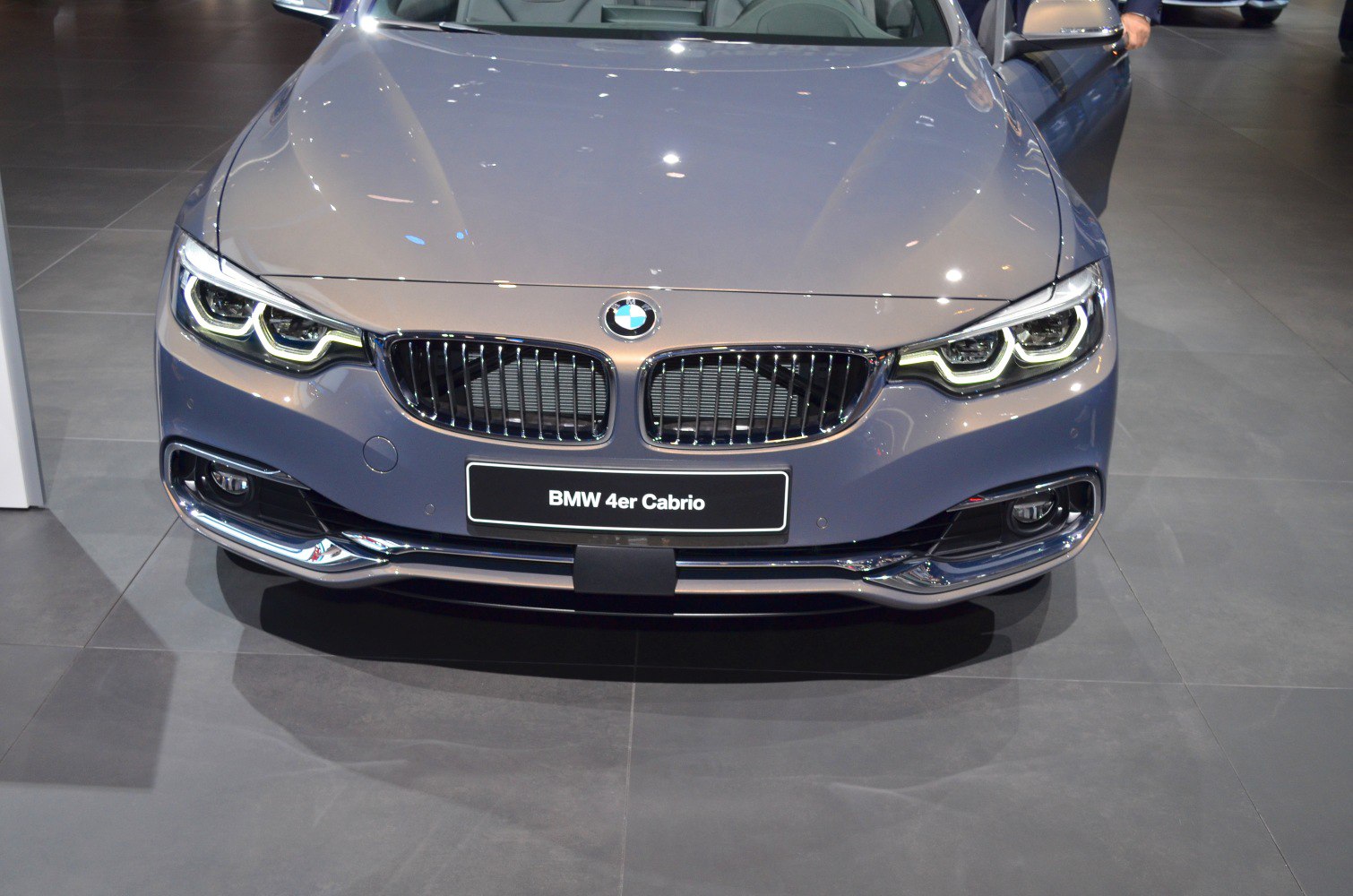 Front view highlighting kidney grille and LED headlights