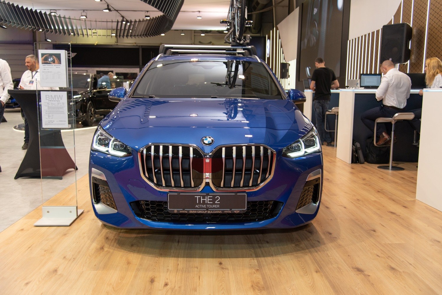 Front view with kidney grille and LED headlights