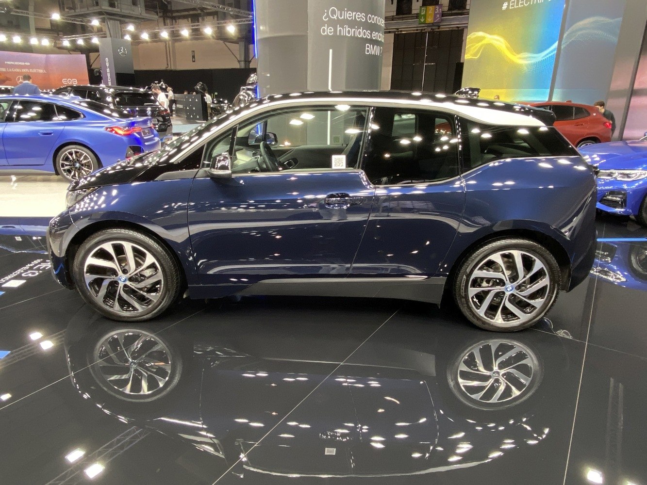 Side profile of compact electric urban SUV with modern alloy wheels