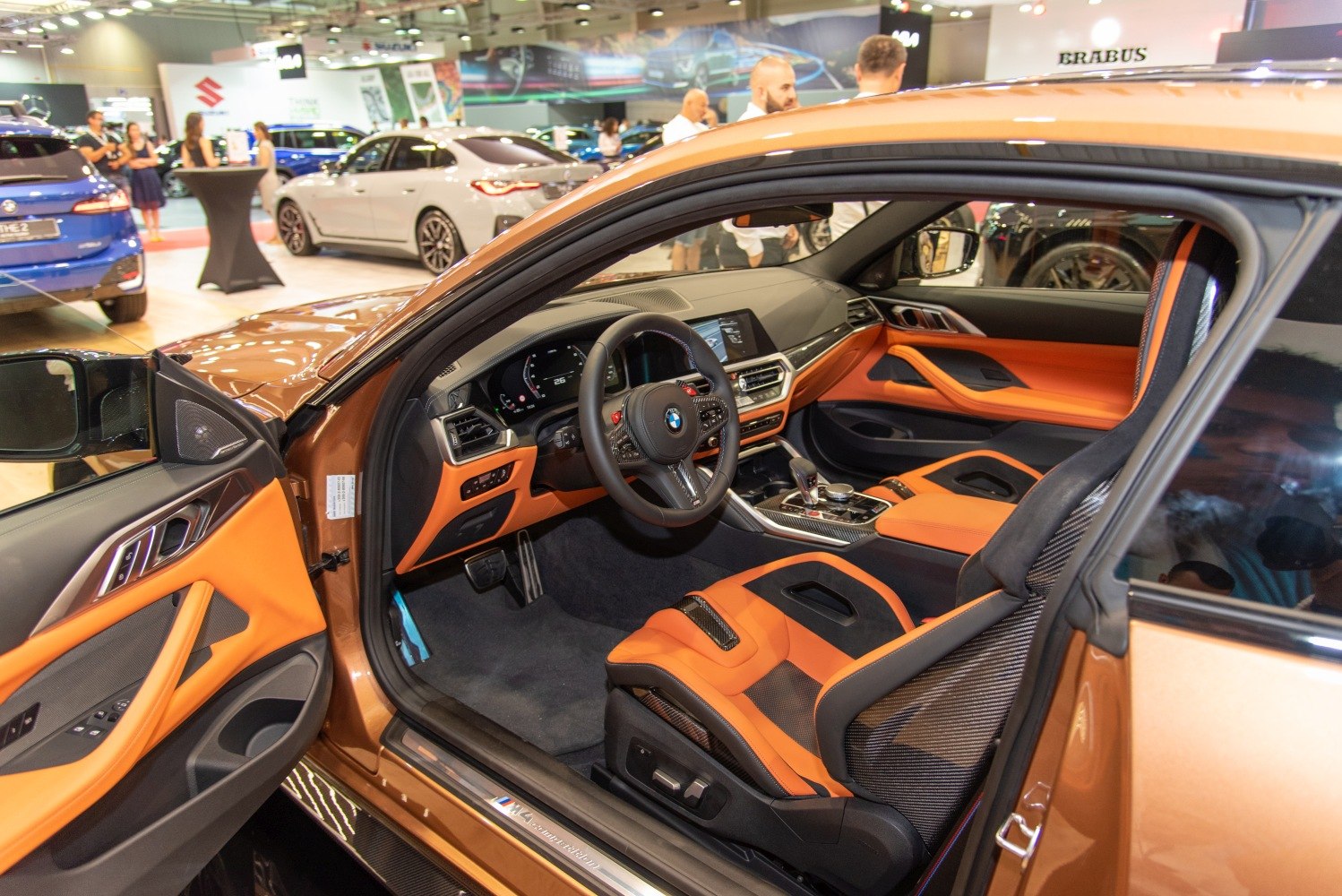 Sporty seats and advanced dashboard with premium materials
