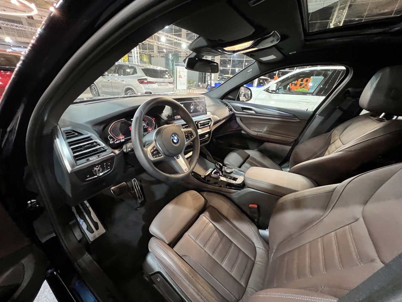 Digital dashboard, leather seats, panoramic sunroof interior
